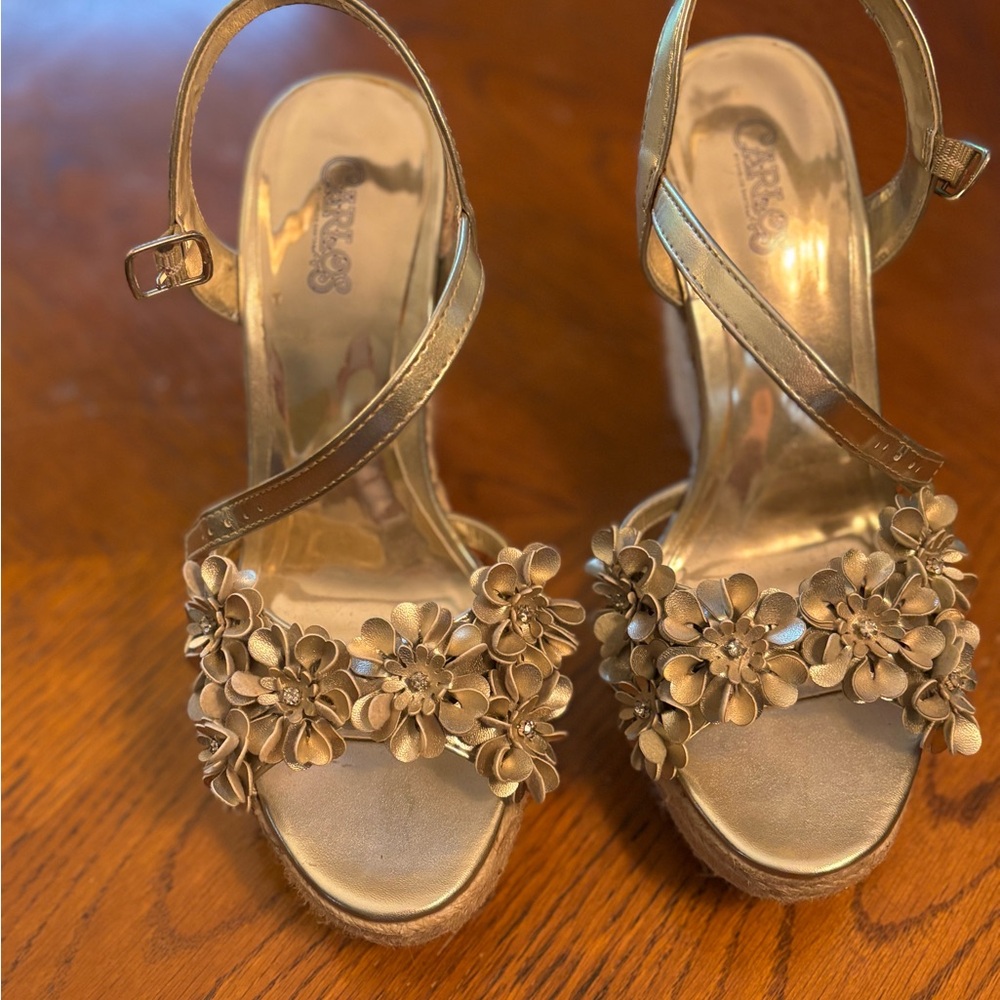 Carlos by Carlos Santana Gold Wedge Sandals